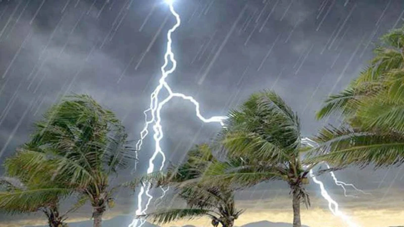 সারাদেশে আরও ৫ দিন বজ্রসহ ভারী বৃষ্টির আভাস