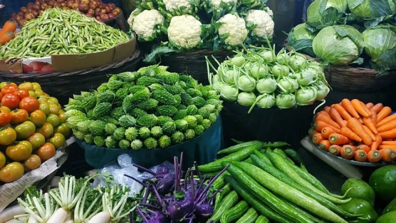 রাজধানীতে শীতেও স্বস্তি মিলছে না সবজিতে